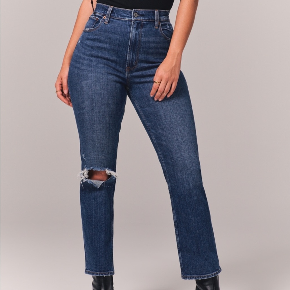 Abercrombie Curve Love Ultra High Rise Ankle Straight Jean
